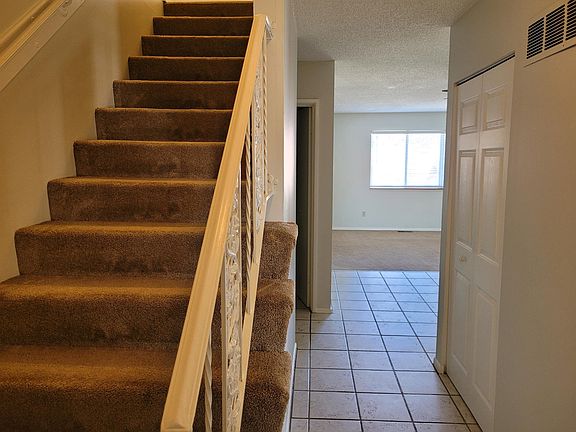 4th image of 8617 W 84th Ter