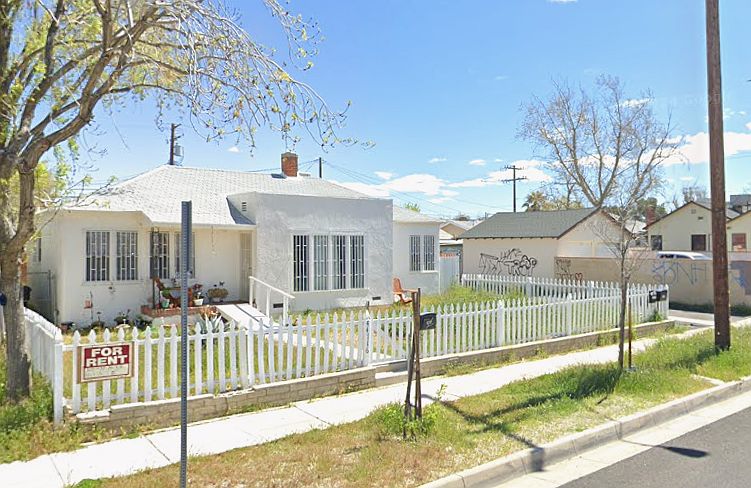 1st image of 44716 Elm Ave #44716