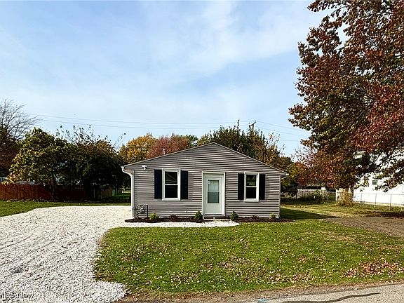 4th image of 131 Sycamore Dr