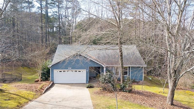 1st image of 670 Cranberry Pl