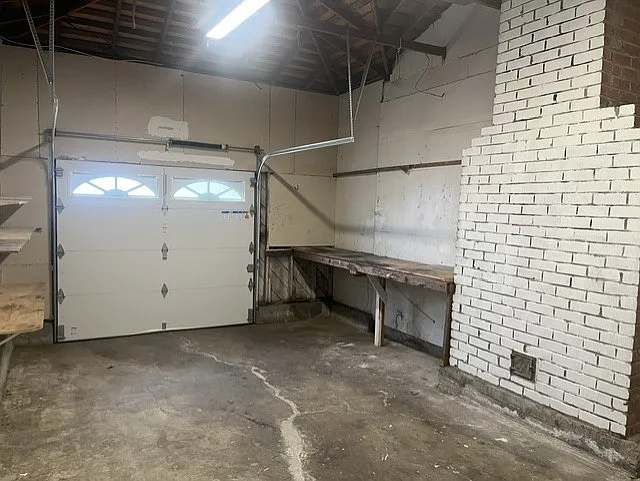 2069 Solano Way — Photo 13