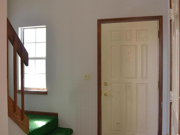 4th image of 1740 Whitegate Ln