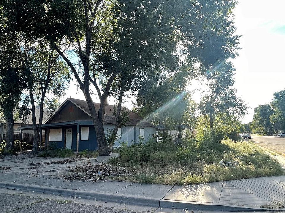 1st image of 301 S Iola Ave