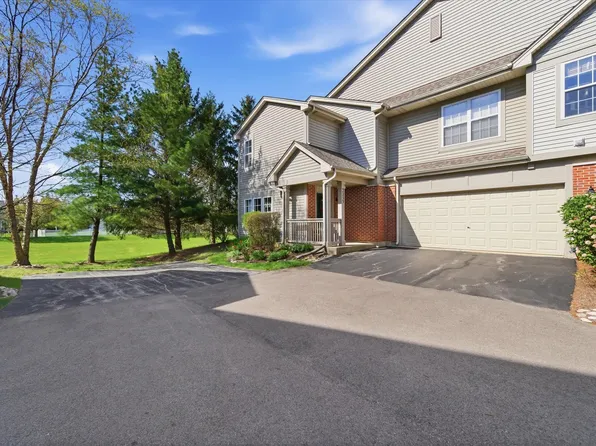 2255 Vanderbilt Dr Unit 2255, Geneva, IL 60134