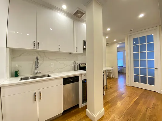 Rented by Oxford Property Group | media 8