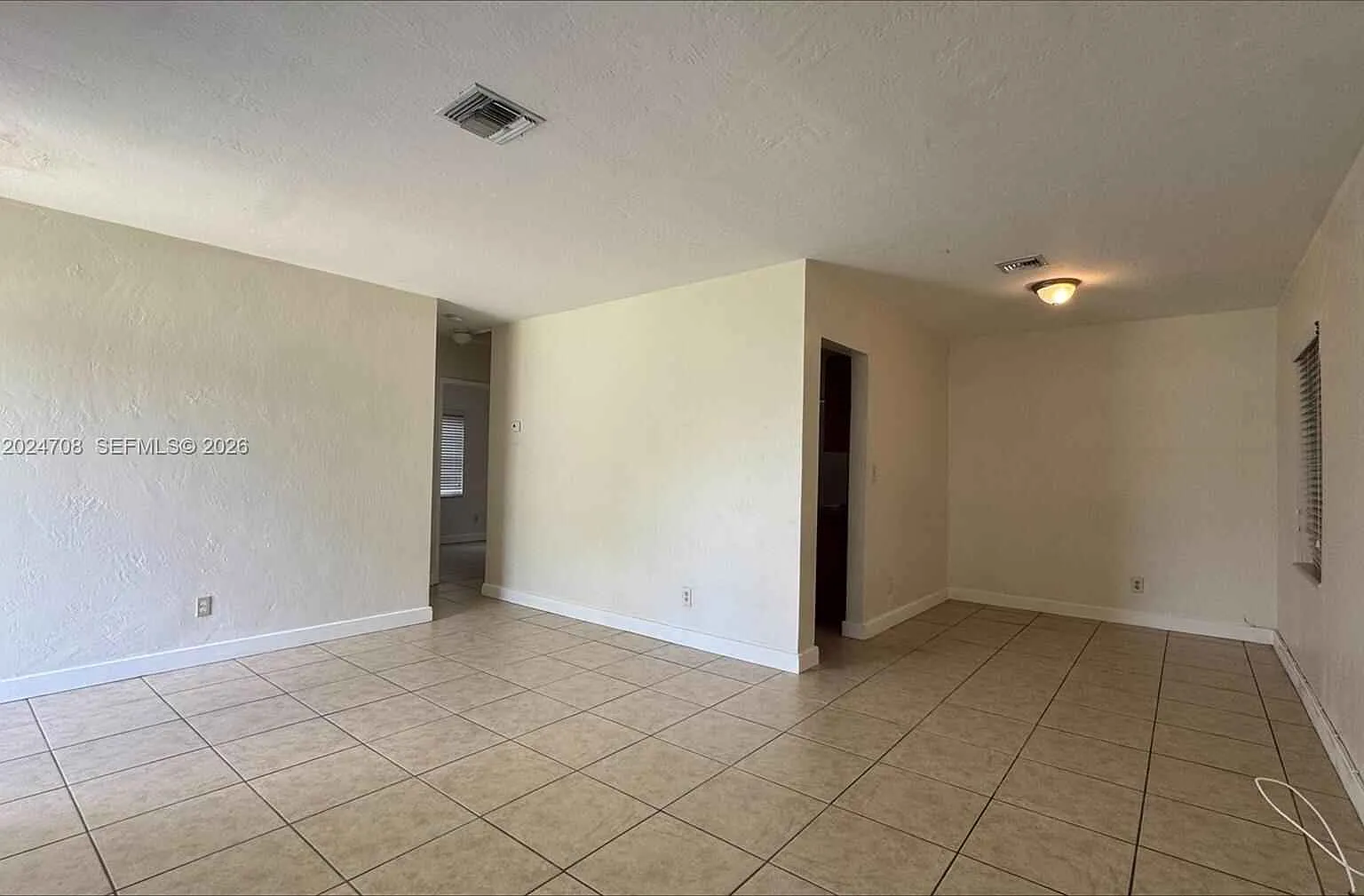 1320 Nw 87th St Miami, Fl 33147 — Photo 2