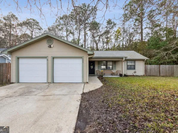 335 Dogwood Ct, Kingsland, GA 31548