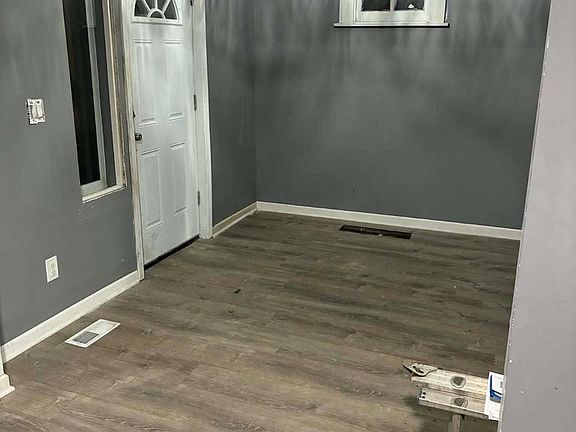 2nd image of 3570 N 19th STREET