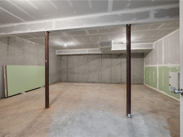 208 Maple Avenue #201, Monsey, NY 10952