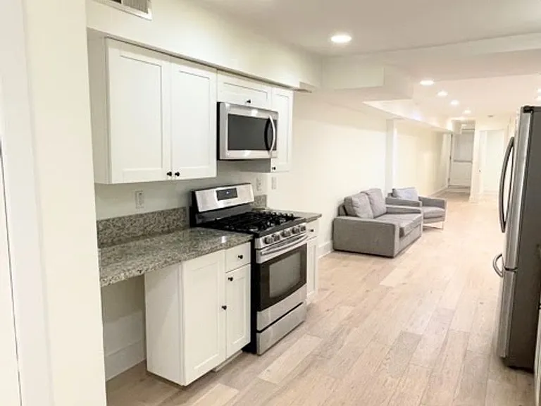 1351 Irving St, NW — Photo 21