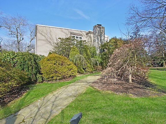 5th image of 194 Lamdan Ln