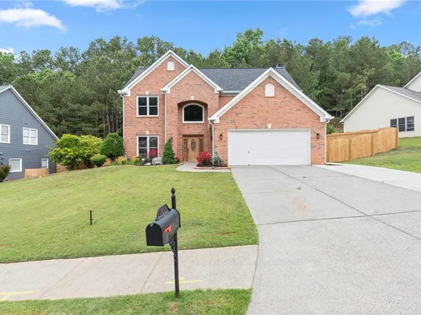 1012 Blankets Creek Dr, Canton, GA 30114