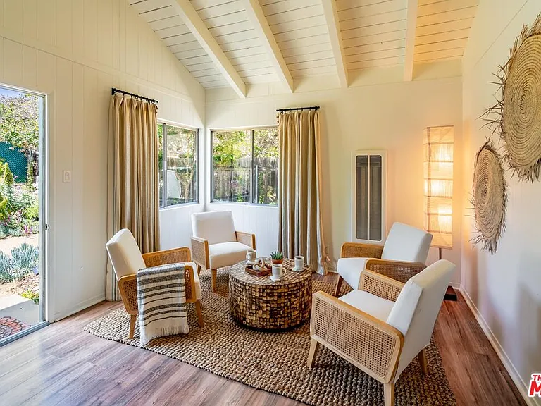 1214 Shoreline Dr — Photo 10