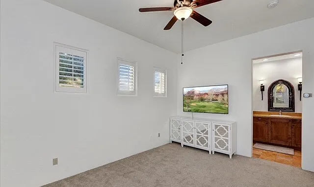 Casita with full bath and private entrance.