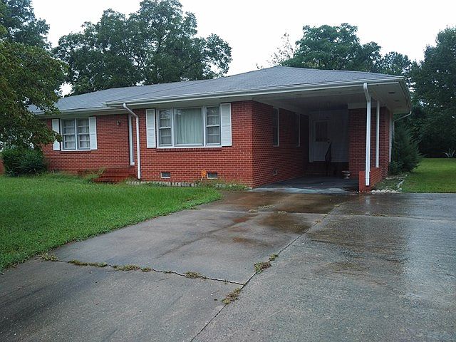 2nd image of 511 Hamilton Dr