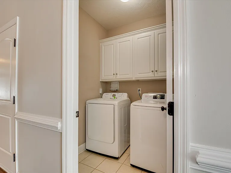 317 Buxton Ln — Photo 23
