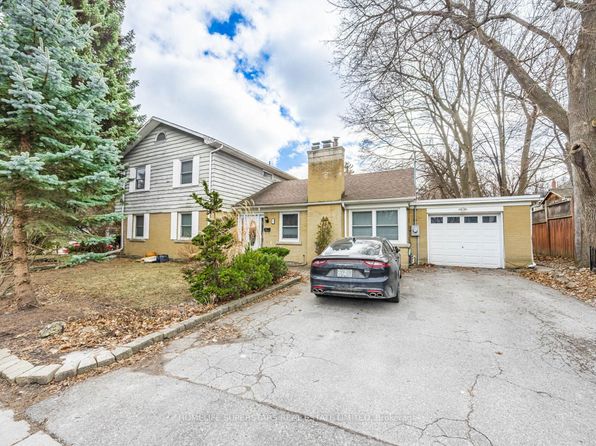 18 Armstrong St, Brampton, ON L6W 1W6