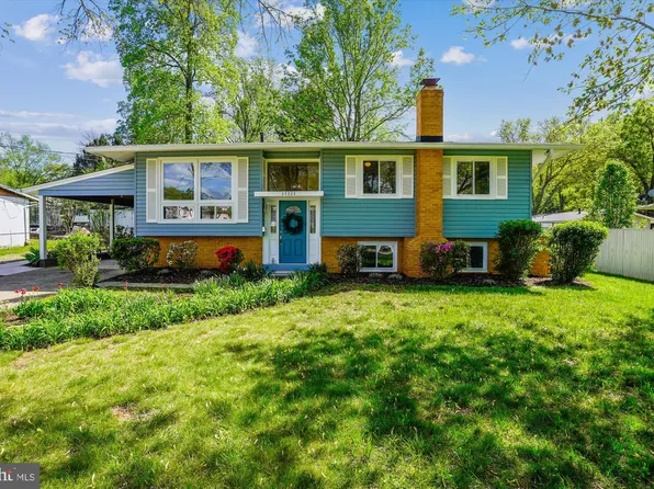 11111 La Messa Dr, Fairfax, VA 22030