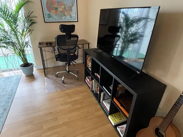 239 S McMullen Booth Rd, Clearwater, FL 33759