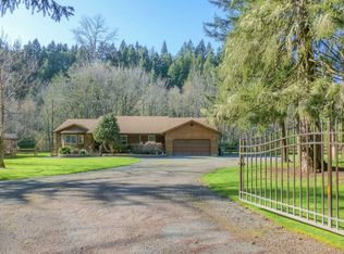 800 Two Creeks Dr N, Eatonville, WA 98328