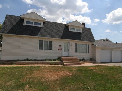 239 Sequams Lane Ctr, West Islip, NY, 11795
