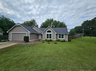 1309 E Amber Dr, Fayetteville, AR 72703