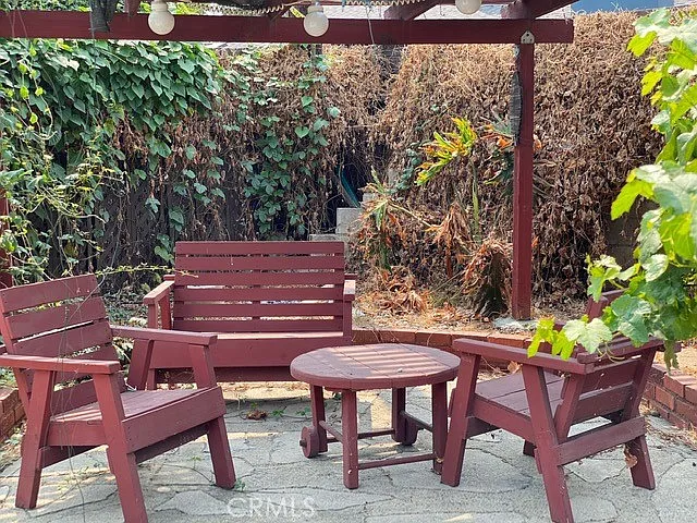 6657 Enfield Ave — Photo 31