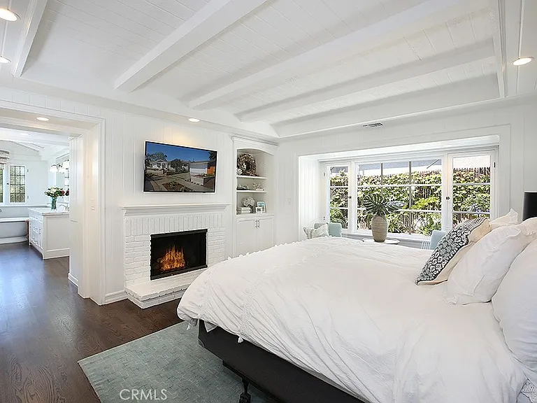 554 Hazel Dr — Photo 16