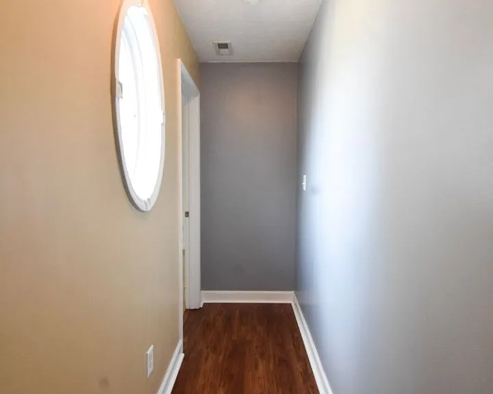 193 Wind Brook Ct — Photo 9