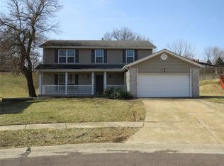 12415 Bielefeld Ln, Florissant, MO 63033