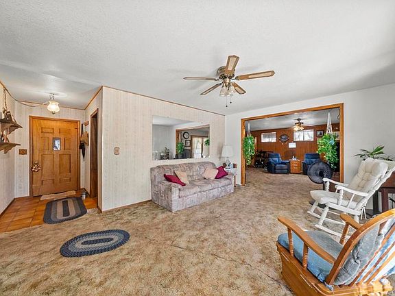 4th image of 9733 Settle Rd