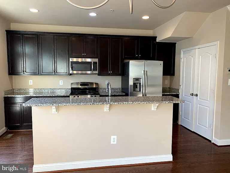11876 Country Squire Way — Photo 10