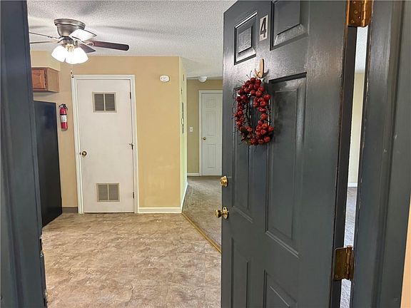 3rd image of 283 Privilege St APT 4