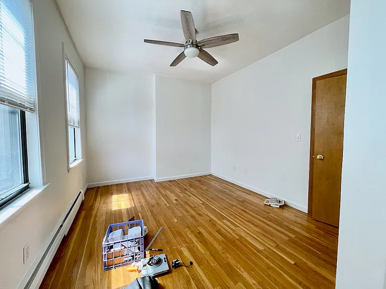 8 Milford St #3 — Photo 9