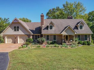 9425 Motz Rd, Evansville, IN 47720