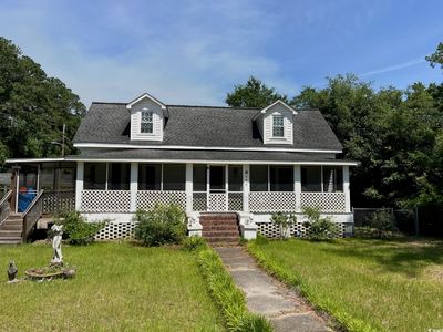 406 N Nichols St., Nichols, SC, 29581