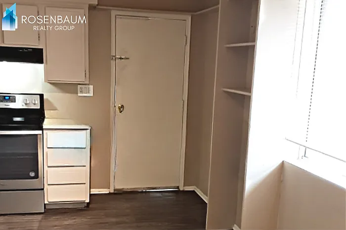 756 E Granada Ave — Photo 6