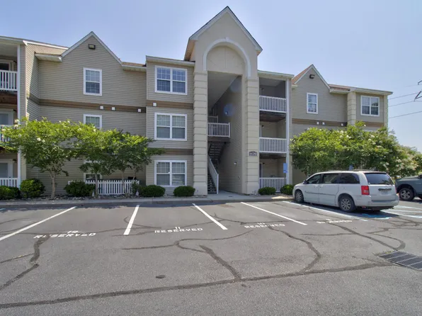 400 Egret Lndg APT 202, Virginia Beach, VA 23454