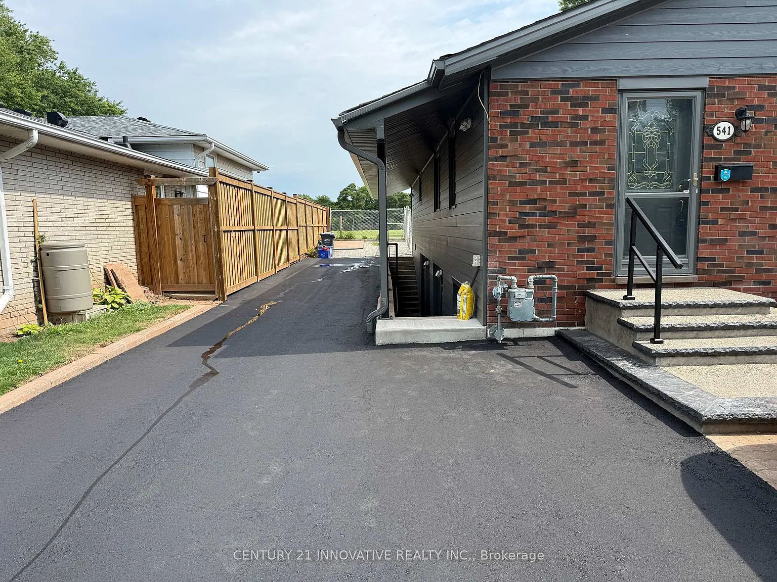 4 bed, $4,000 — Photo 2