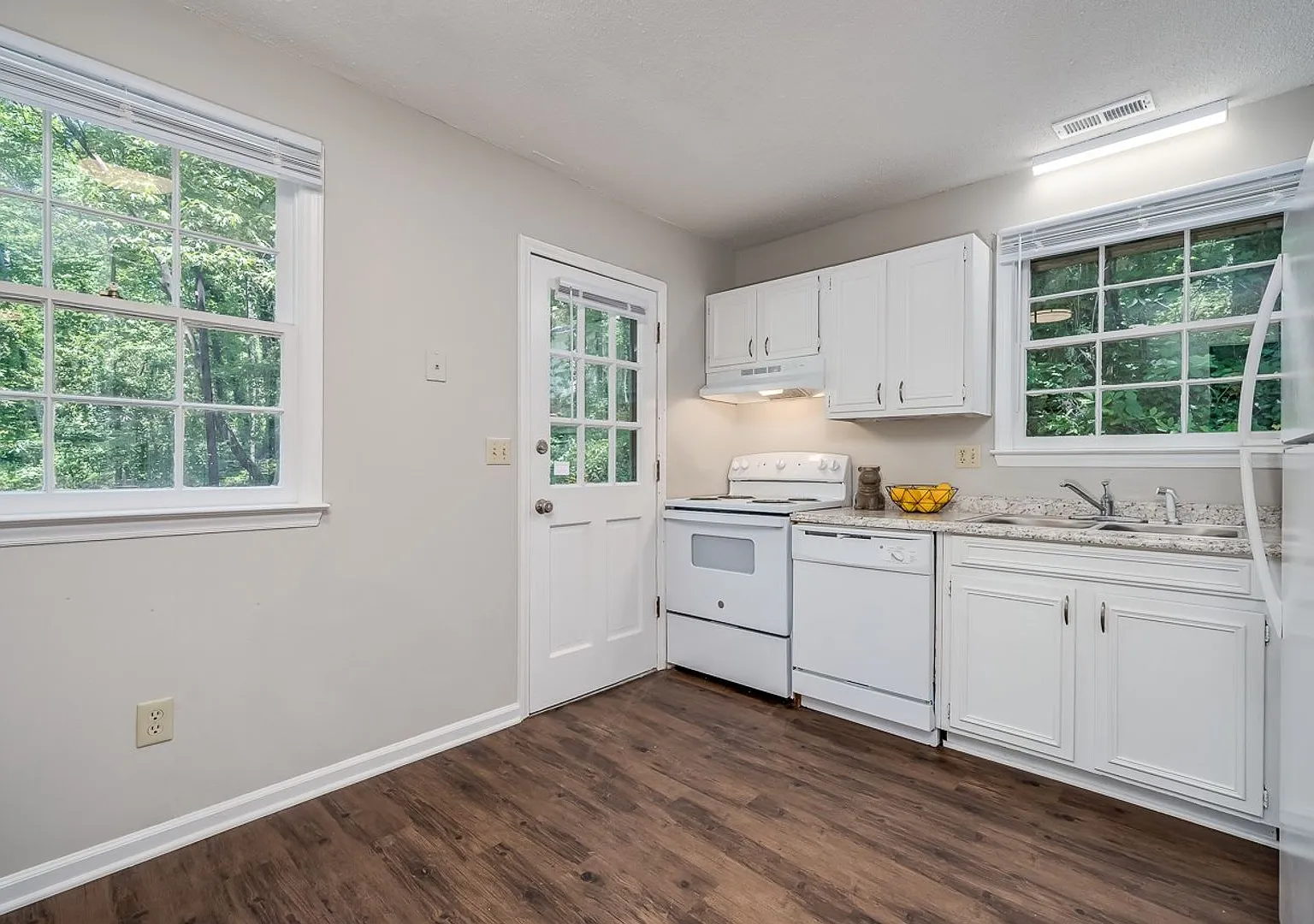 1417 Onslow Rd. — Photo 4