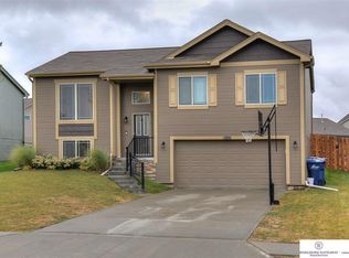 13804 S 44th St, Bellevue, NE 68123