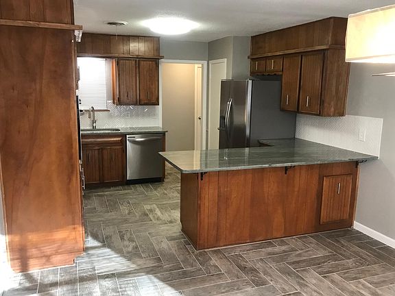 2nd image of 5721 SW 48th Ave