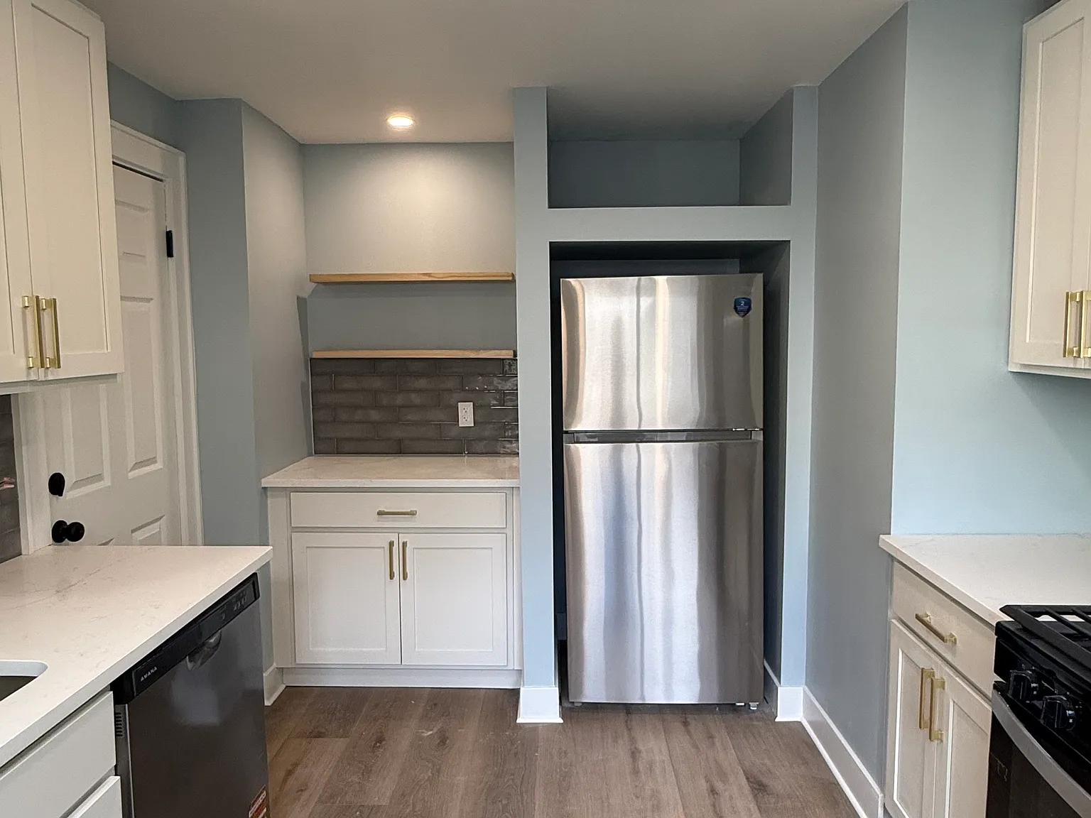 4 bed, 1850 sqft, $1,975 — Photo 2