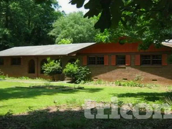 356 Sherwood Dr, Lawrenceville, GA 30046