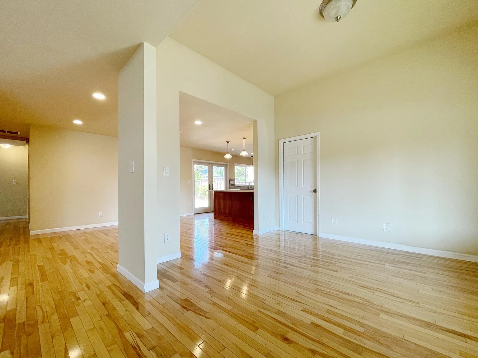 47442 Mantis St — Photo 3