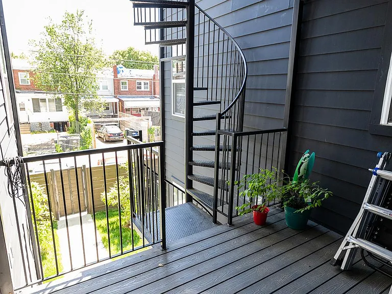 839 19th St NE #3 — Photo 18