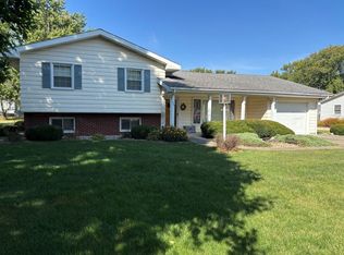 540 N 8th St, Sheldon, IL 60966