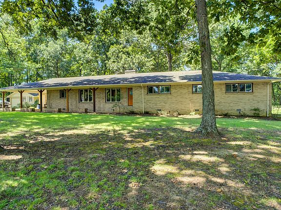 4th image of 289 Pleasant Plains Rd