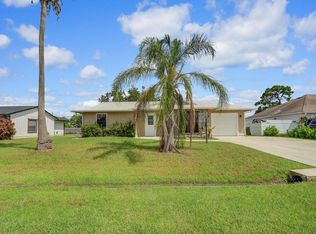 581 SW Banks Ter, Port Saint Lucie, FL 34953