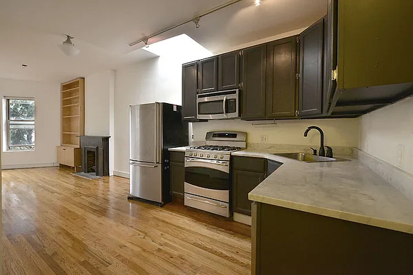 Sold by Cavanagh Properties LLC | media 20